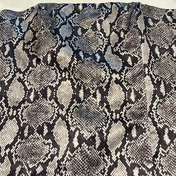 Victoria’s Secret London sexy dress by Hugo Buscati Snake skin pattern. Size 10 - Picture 2 of 15